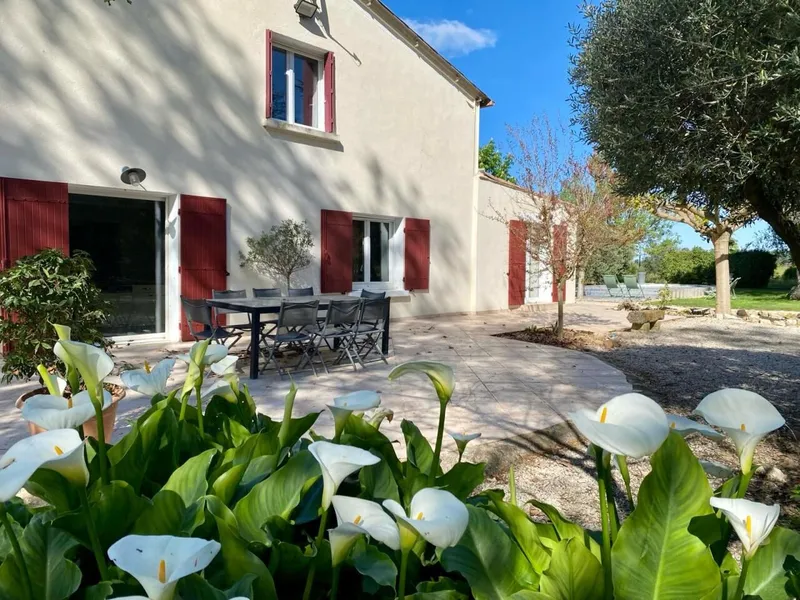 Clos des Grenadiers - terrasse et piscine